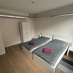 In - Cozystays Daire Kamen