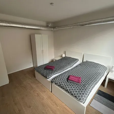 In - Cozystays شقة كامن