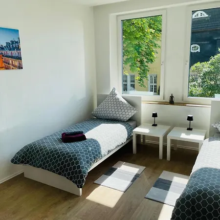 In - Cozystays كامن