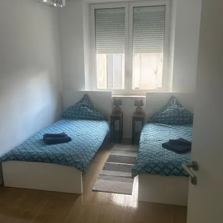 In - Cozystays