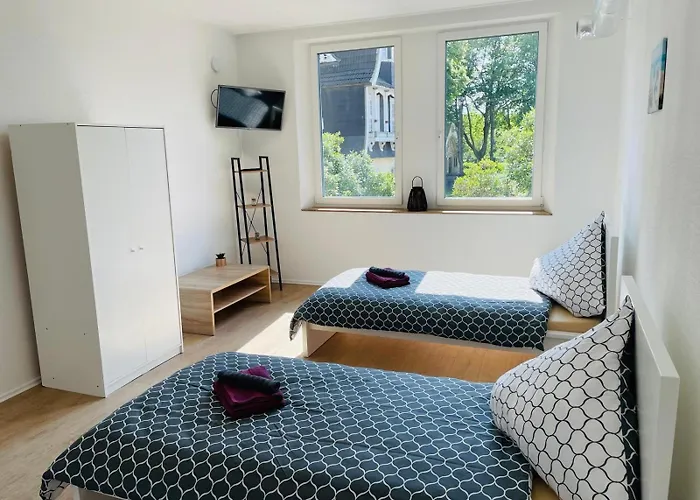 In - Cozystays Apartment