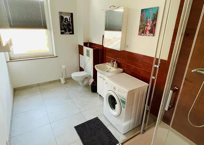 In - Cozystays Apartment *