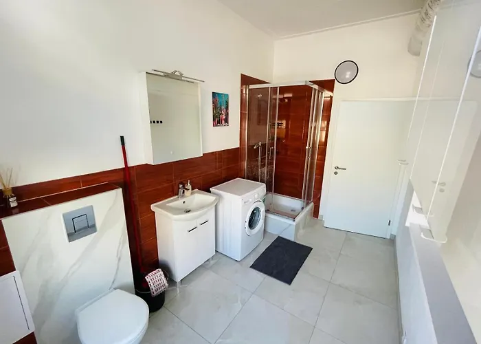 In - Cozystays קאמן