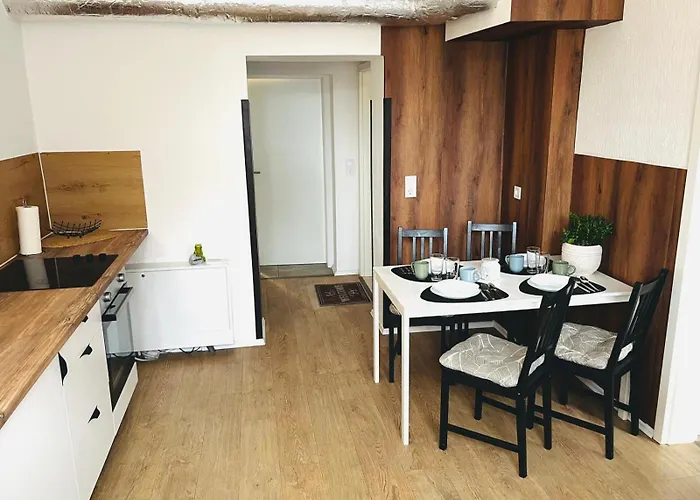 In - Cozystays דירה *